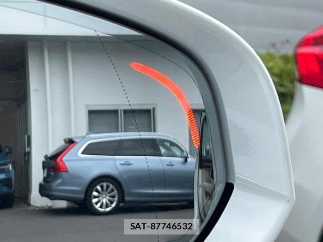 Volvo V60 2019-09 8361087-9