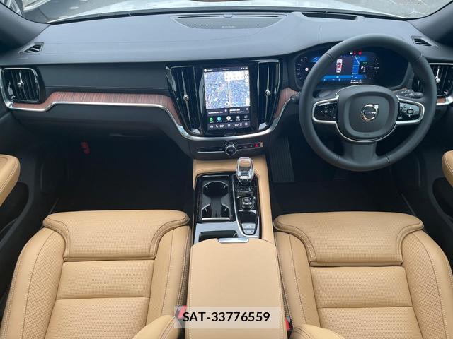 Volvo V60 2026-03 8361090-1