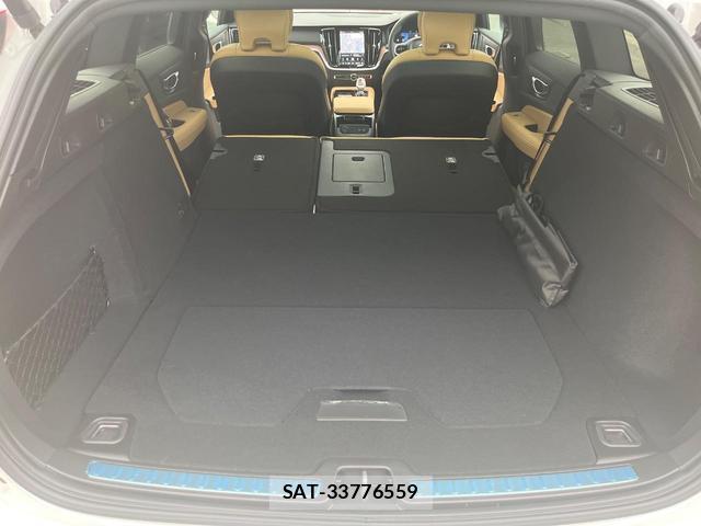 Volvo V60 2026-03 8361090-14