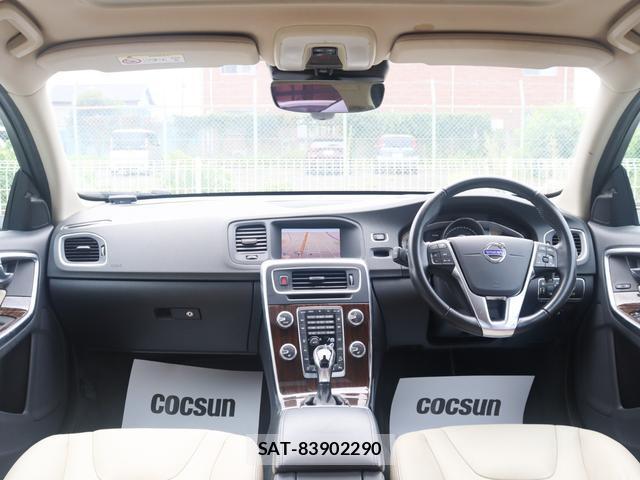 Volvo V60 2018-03 8361099-3