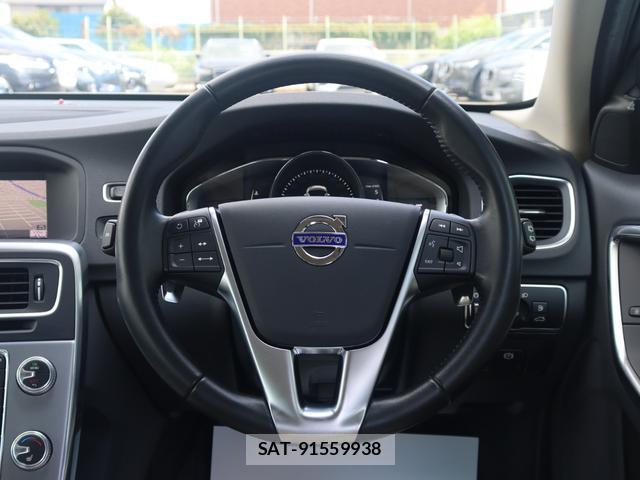 Volvo V60 2017-09 8361103-11