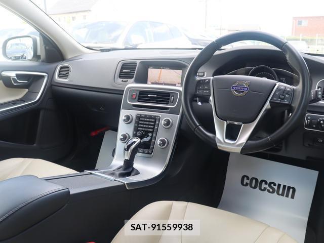Volvo V60 2017-09 8361103-15