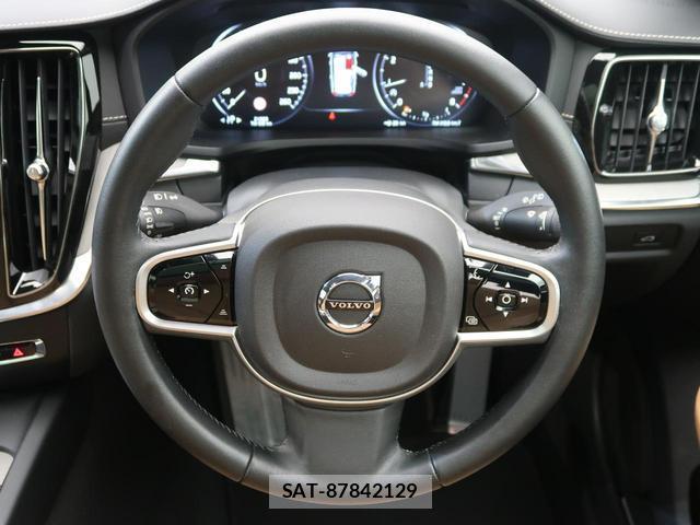 Volvo V60 2019-03 8361574-13