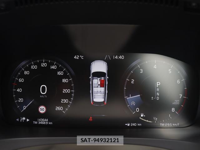 Volvo V90 2019-02 8361097-12