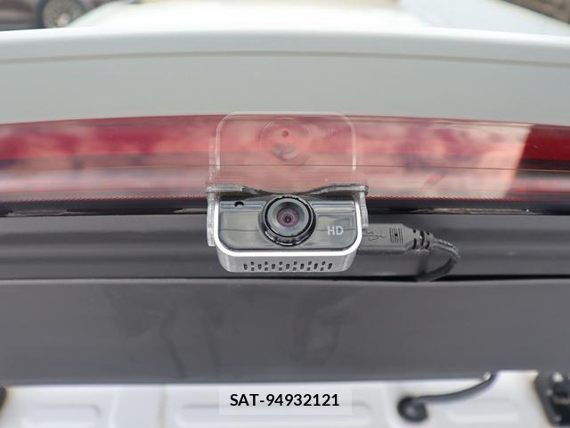 Volvo V90 2019-02 8361097-17