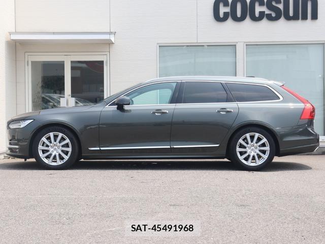 Volvo V90 2019-07 8361100-10