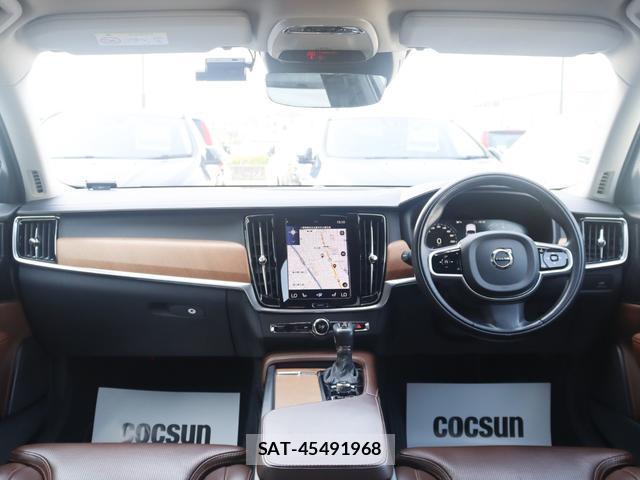 Volvo V90 2019-07 8361100-3