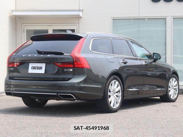 Volvo V90 2019-07 8361100-7