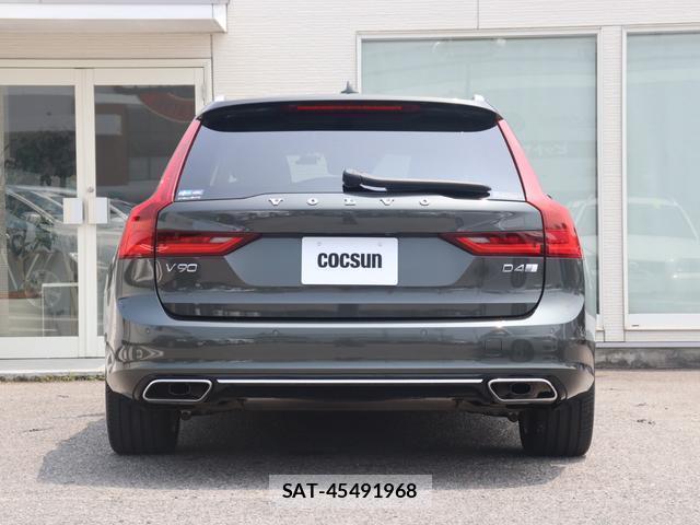 Volvo V90 2019-07 8361100-8