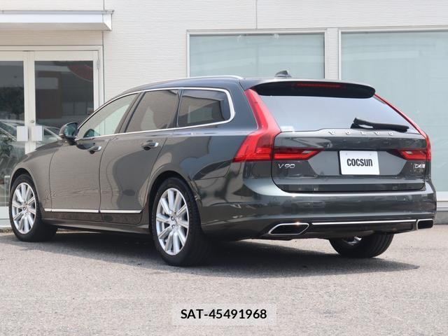 Volvo V90 2019-07 8361100-9