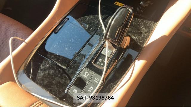 Toyota VELLFIRE 2024-04 8362229-14