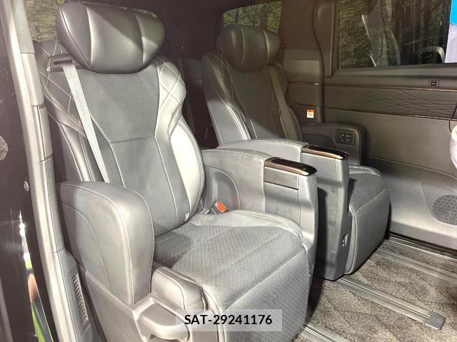 Toyota VELLFIRE 2024-05 8363013-8