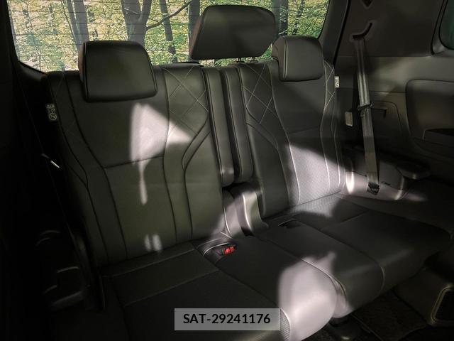 Toyota VELLFIRE 2024-05 8363013-9