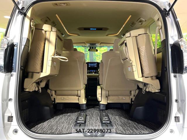 Toyota VELLFIRE 2017-03 8363681-11