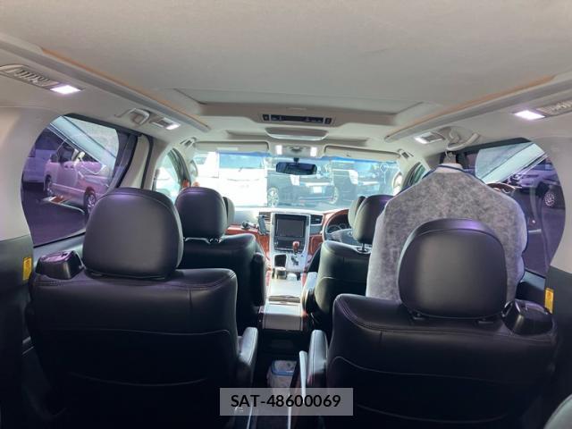 Toyota VELLFIRE 2011-10 8360820-5