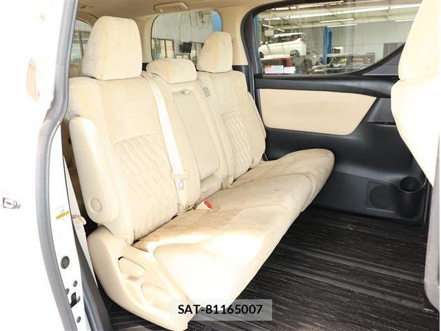 Toyota VELLFIRE 2020-03 8361042-12