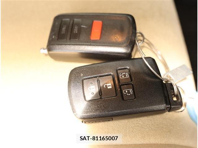 Toyota VELLFIRE 2020-03 8361042-16