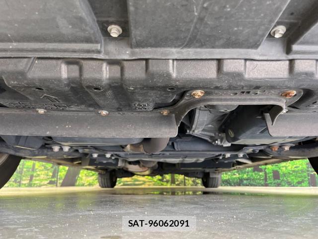 Toyota VELLFIRE 2017-08 8361589-17