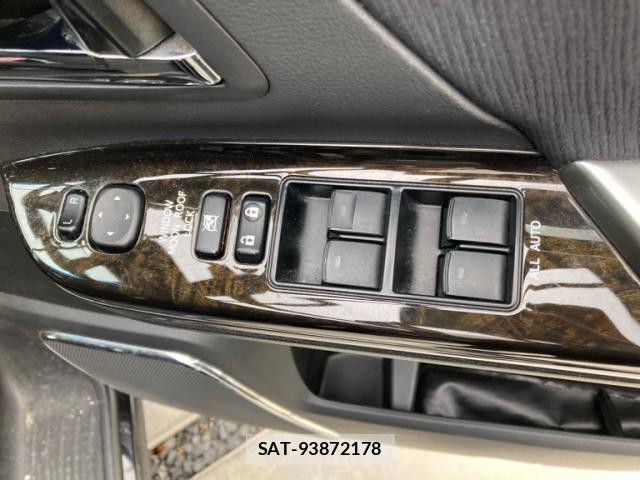 Toyota VELLFIRE 2010-12 8361693-7