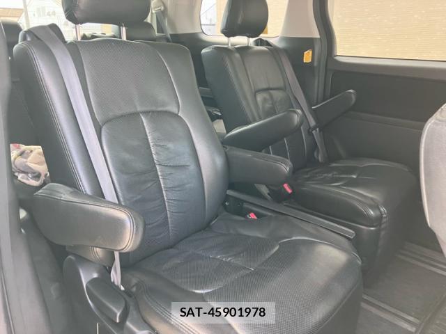 Toyota VELLFIRE 2011-06 8361721-11