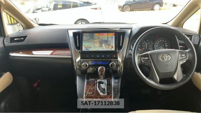 Toyota VELLFIRE 2018-05 8362274-2