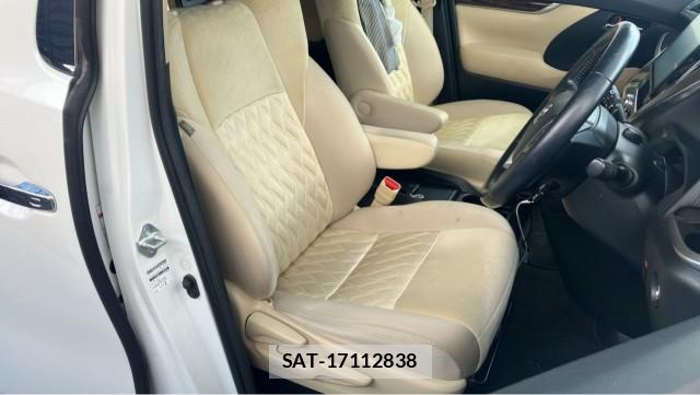 Toyota VELLFIRE 2018-05 8362274-5