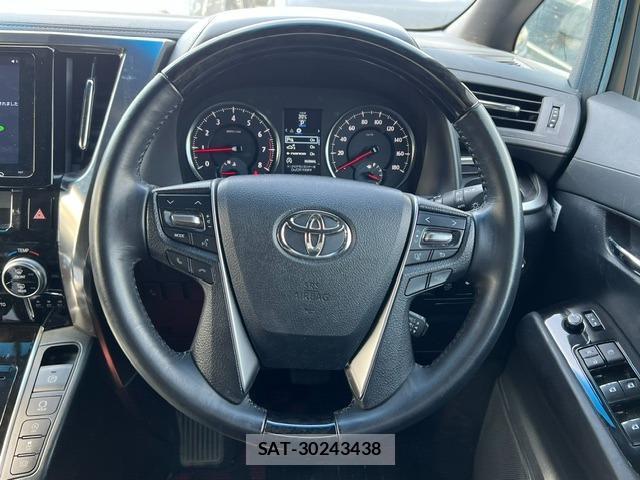 Toyota VELLFIRE 2017-07 8362661-12
