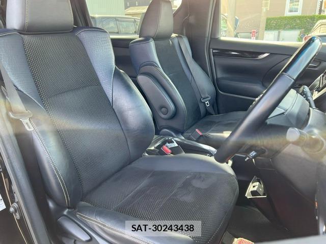 Toyota VELLFIRE 2017-07 8362661-2