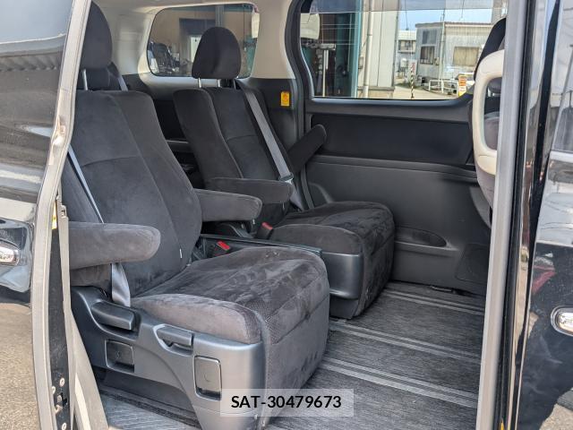 Toyota VELLFIRE 2011-02 8363690-6