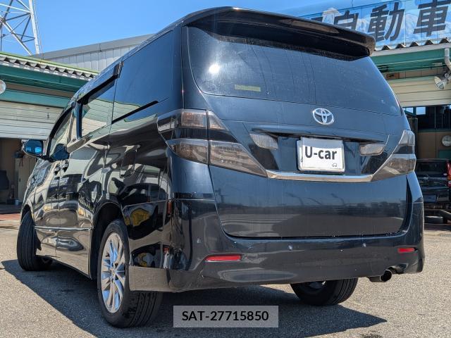 Toyota VELLFIRE 2011-03 8363691-1