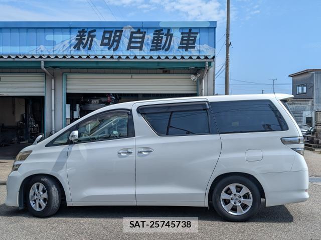 Toyota VELLFIRE 2013-03 8363693-11