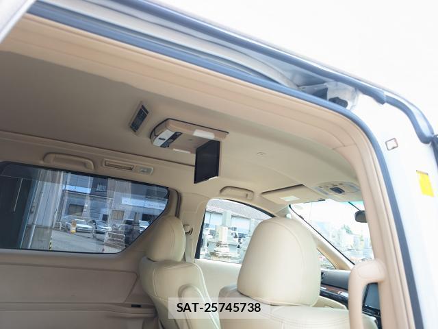 Toyota VELLFIRE 2013-03 8363693-18