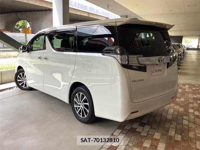 Toyota VELLFIRE 2018-01 8363752-17