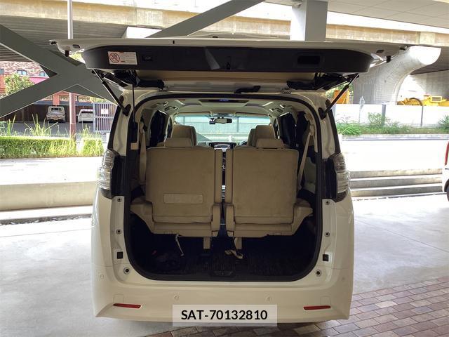 Toyota VELLFIRE 2018-01 8363752-18