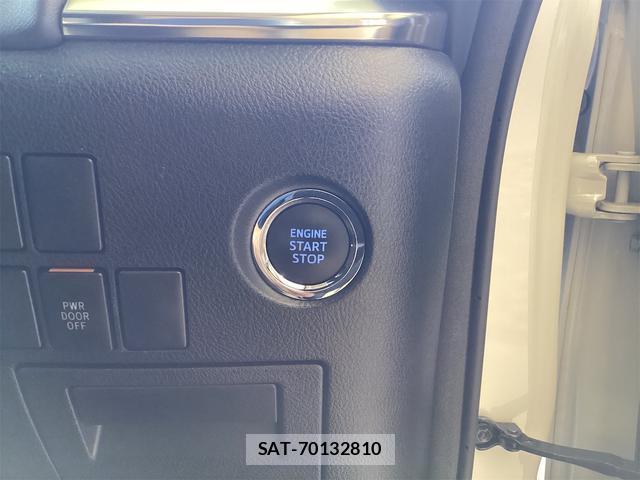 Toyota VELLFIRE 2018-01 8363752-9