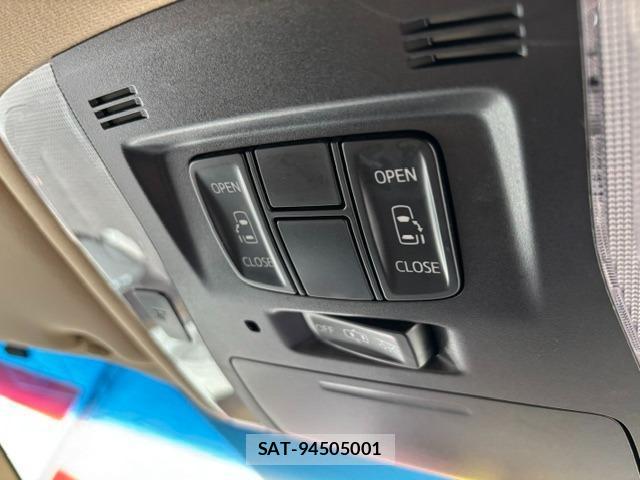 Toyota VELLFIRE 2016-05 8363829-13