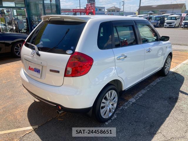 Mazda VERISA 2012-03 8362533-1