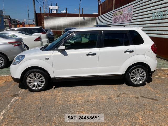 Mazda VERISA 2012-03 8362533-11