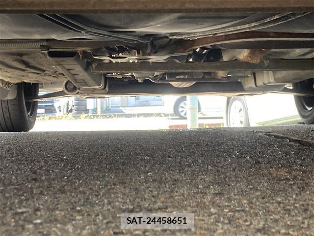 Mazda VERISA 2012-03 8362533-19