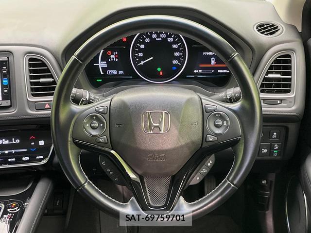 Honda VEZEL 2017-03 8360531-10