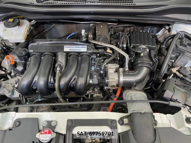 Honda VEZEL 2017-03 8360531-17