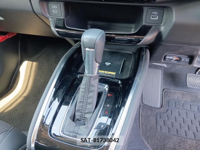 Honda VEZEL 2024-07 8360616-15