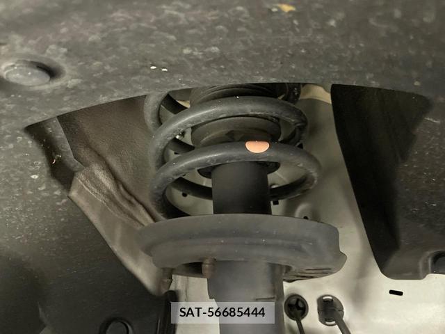 Honda VEZEL 2022-05 8360644-19