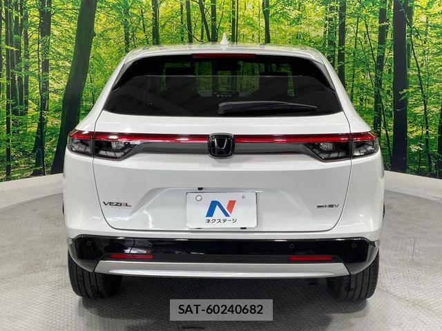Honda VEZEL 2023-07 8360648-15