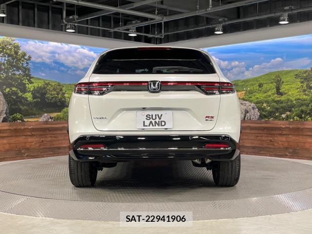 Honda VEZEL 2025-10 8361027-16