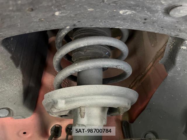 Honda VEZEL 2021-06 8361062-19