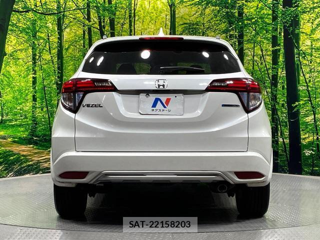 Honda VEZEL 2015-05 8361517-16