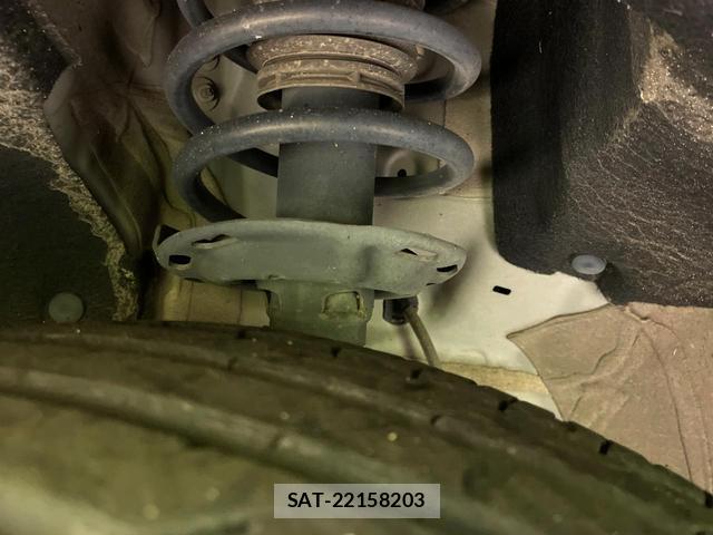 Honda VEZEL 2015-05 8361517-19
