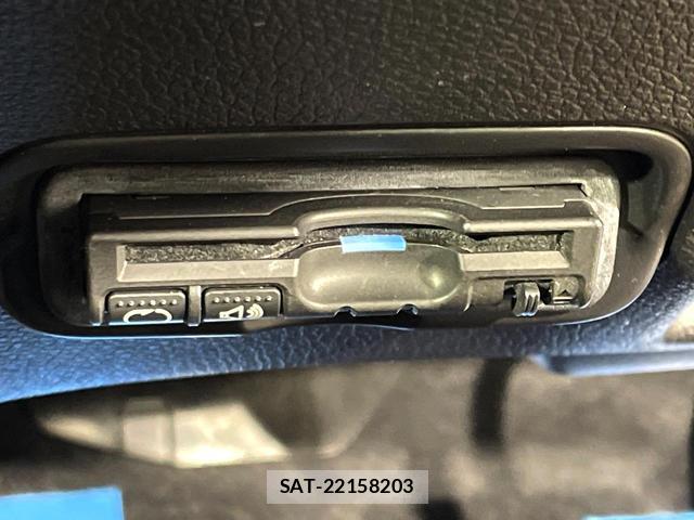 Honda VEZEL 2015-05 8361517-5