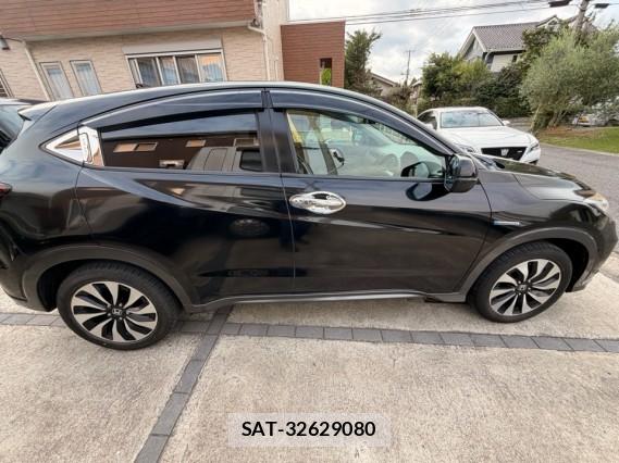 Honda VEZEL 2014-01 8362296-10